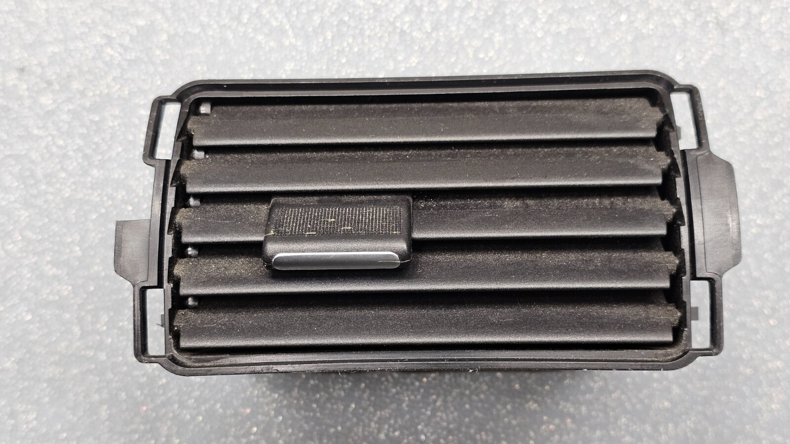 05-07 Ford Five Hundred Sable Dash Left Driver Air Vent Heater Conditioning