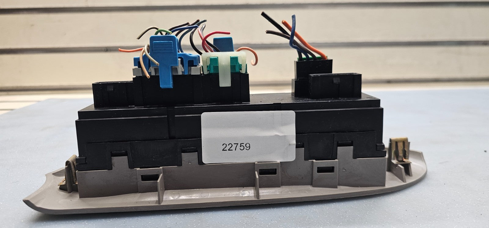🔥02-05 CHEVY TRAILBLAZER DRIVER SIDE MASTER POWER WINDOW SWITCH TAN