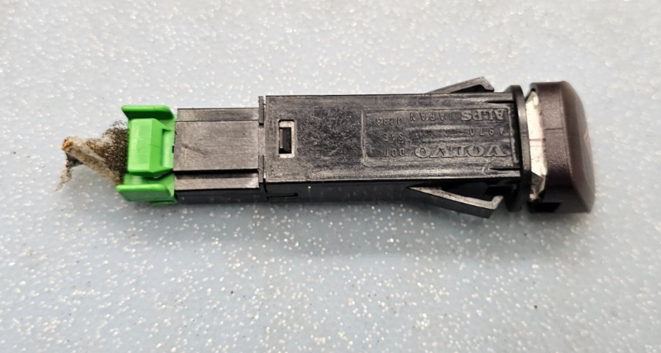 🔥98-14 Volvo XC90 S80 V70 Emergency Hazard Light Control Switch Unit Assy Black