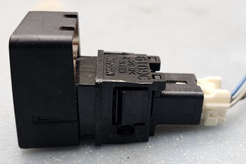 🔥07-21 VERSA NV 200 Hazard Light Emergency Flasher Switch Hatchback BLACK OEM