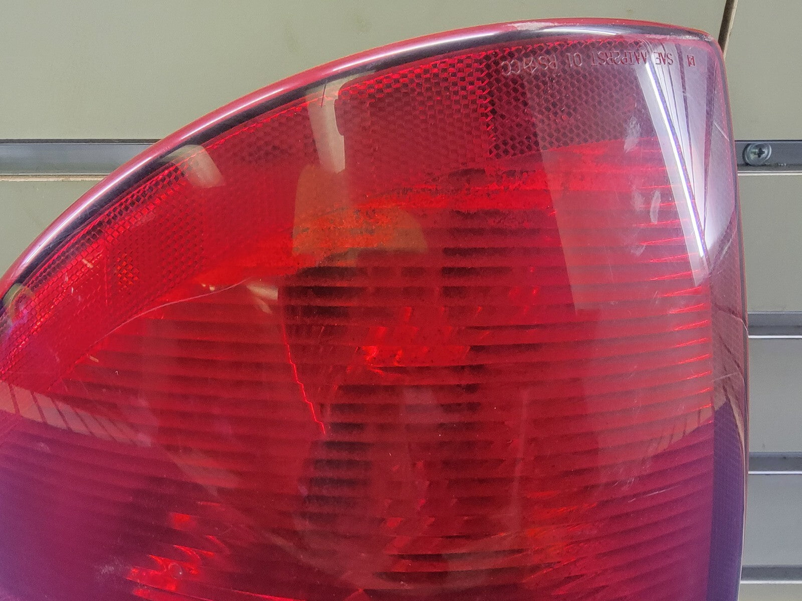 🔥04-07 chrysler Town Country Dodge Grand Caravan Passenger Tail light Assembly