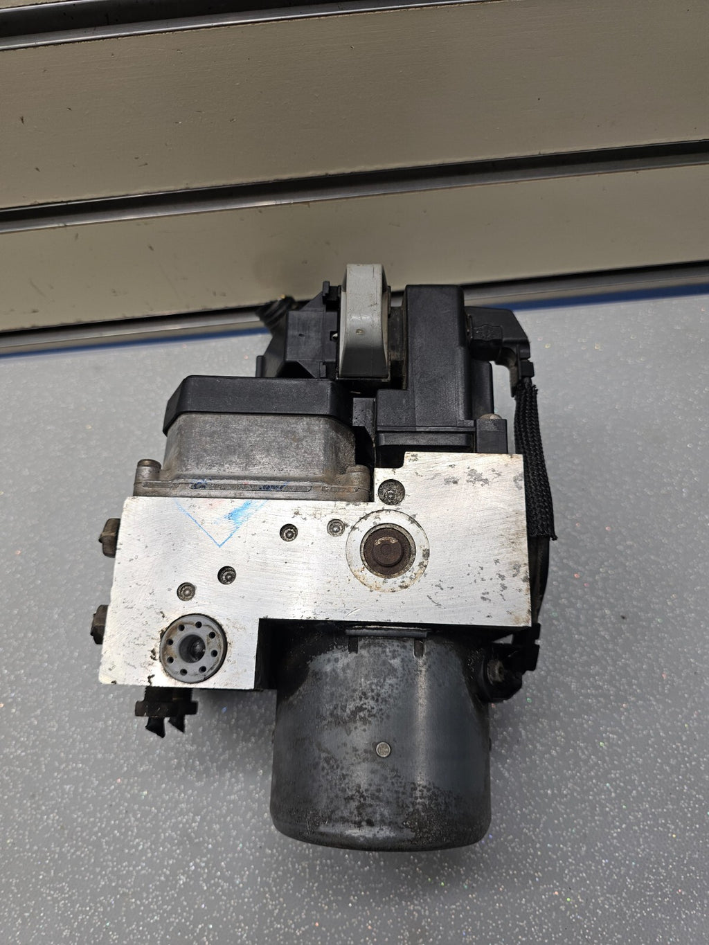 🔥1998-2002 LINCOLN TOWN CAR ABS PUMP ABS CONTROL MODULE ASSEMBLY