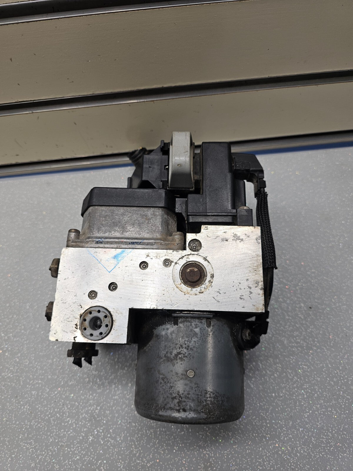 🔥1998-2002 LINCOLN TOWN CAR ABS PUMP ABS CONTROL MODULE ASSEMBLY