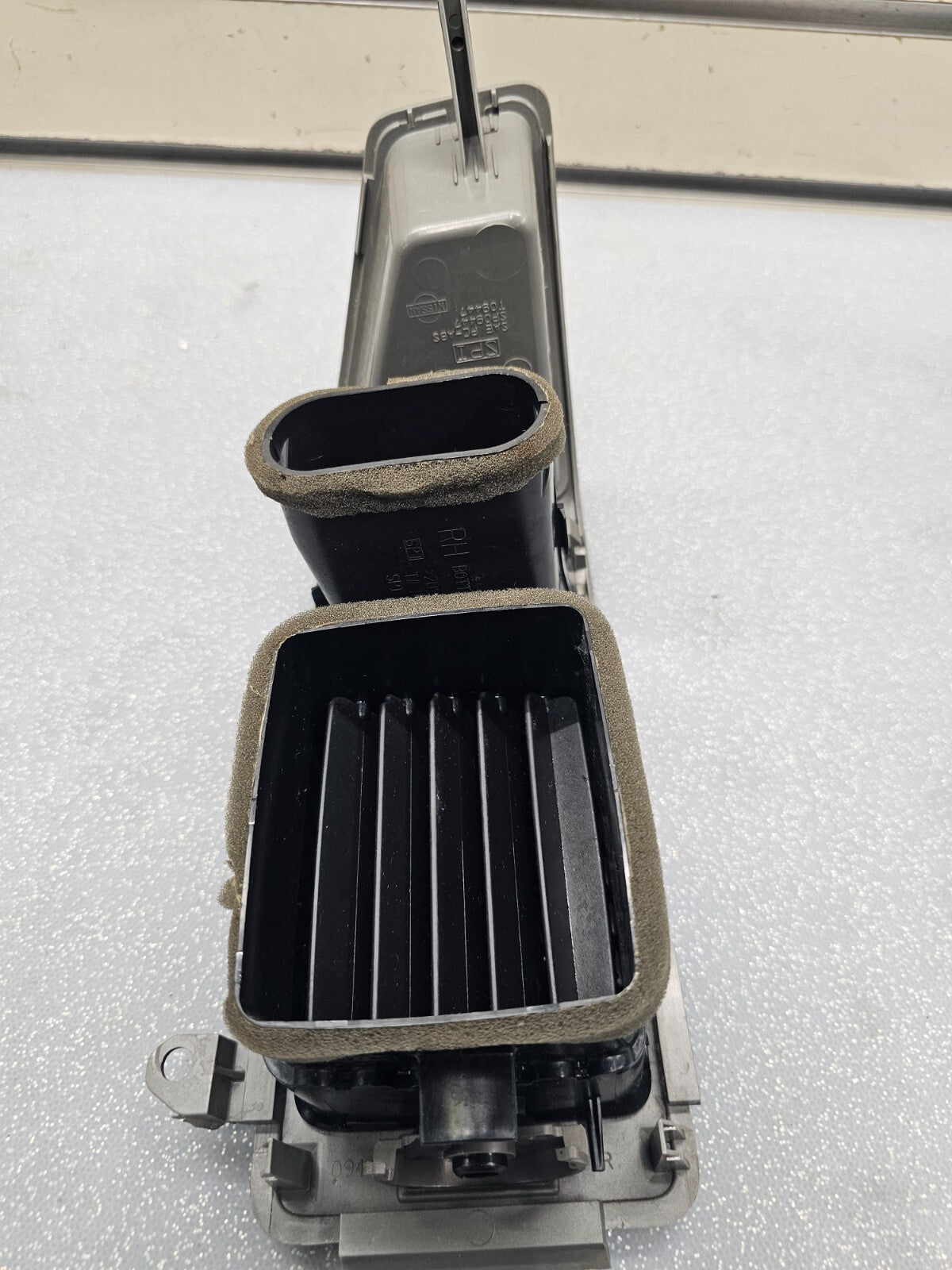 🔥05-15 TITAN ARMADA QX56 DASH PASSENGER AIR VENT HEATER FILTER CONDITIONER GRAY