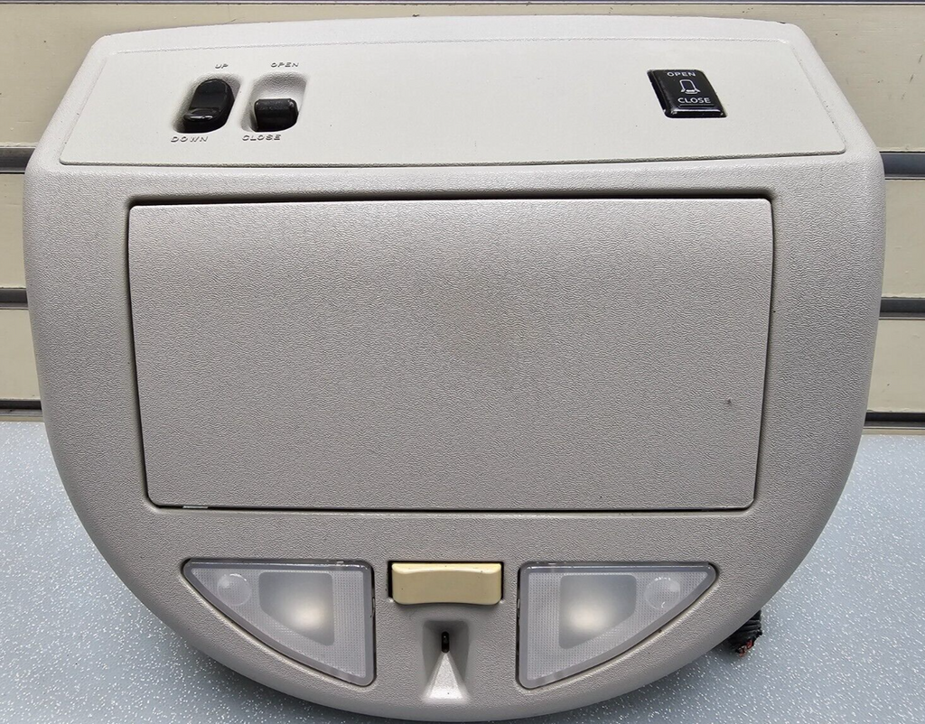 🔥04-12 Armada TITAN QX56 Overhead Console Dome Light Lamp Sun Roof Storage Gray