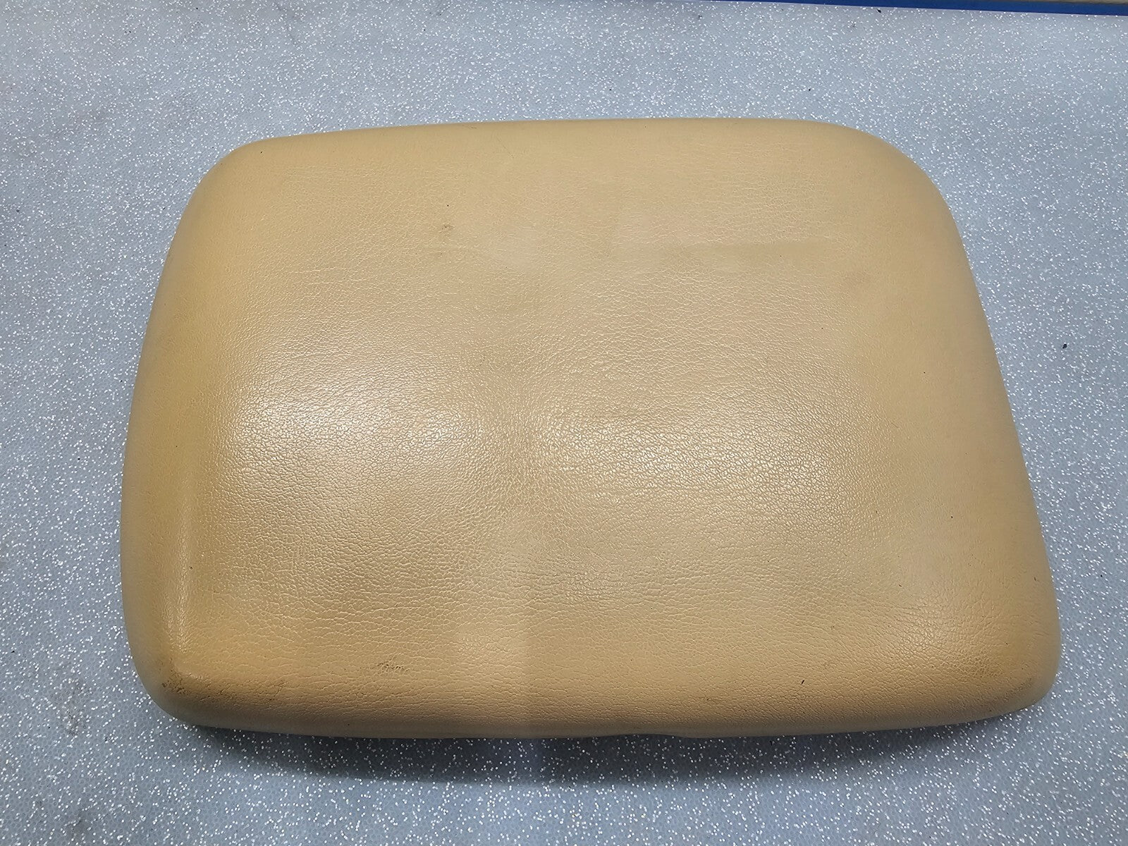 🔥07-09 Suzuki XL7 Arm Rest Center Console Lid Box Storage Top Pad Cover Tan OEM