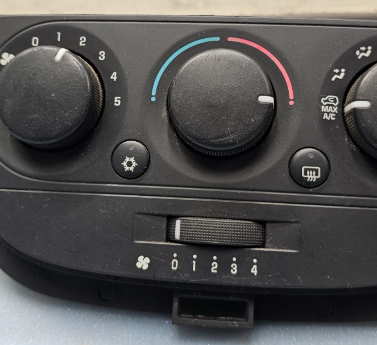 07-09 Montana Relay Uplander Terraza Dash Temperature AC Heater Climate Control
