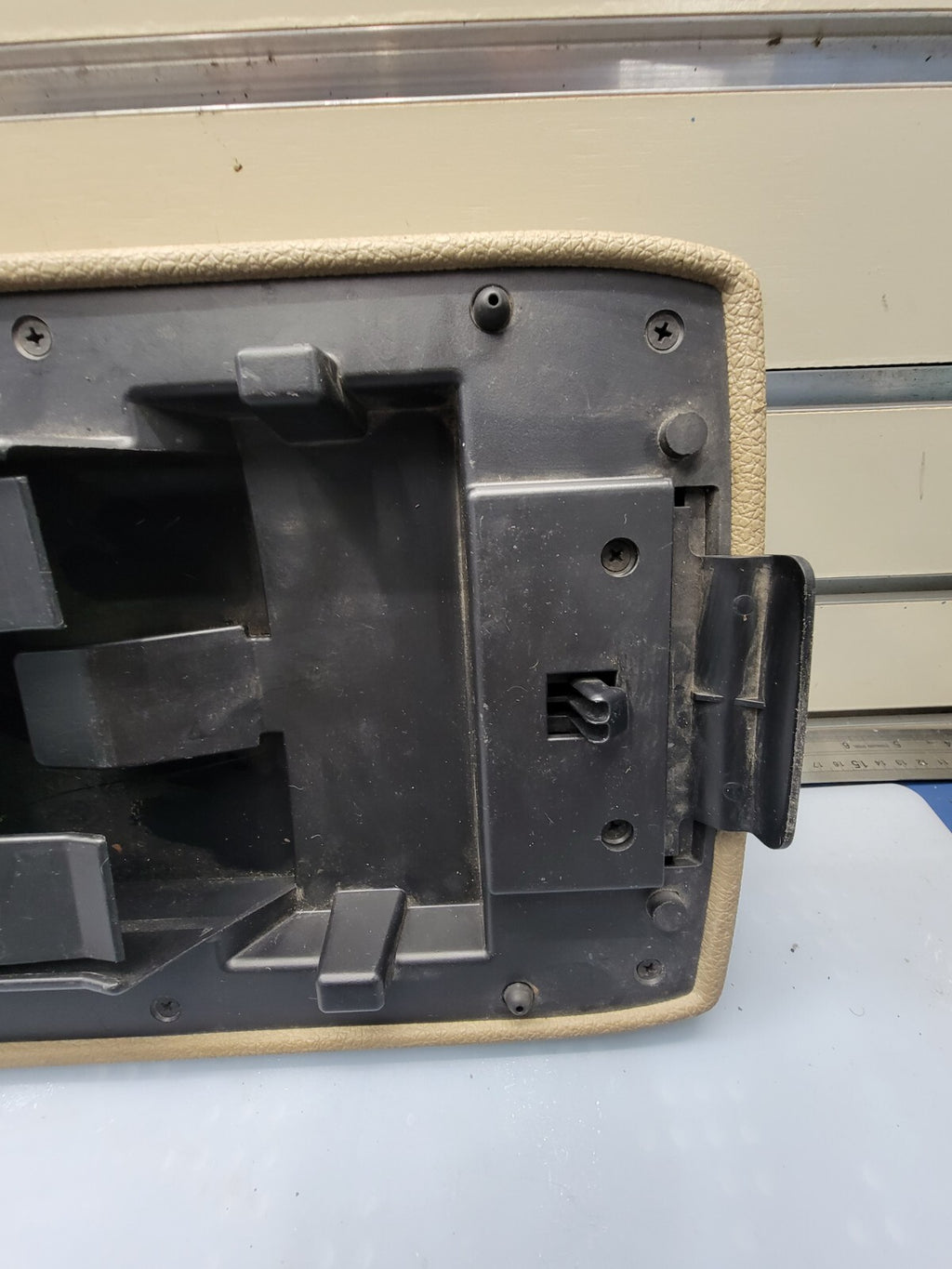 🔥06-10 FORD EXPLORER MERCURY MOUNTINEER CENTER CONSOLE ARM RESTER LID TAN