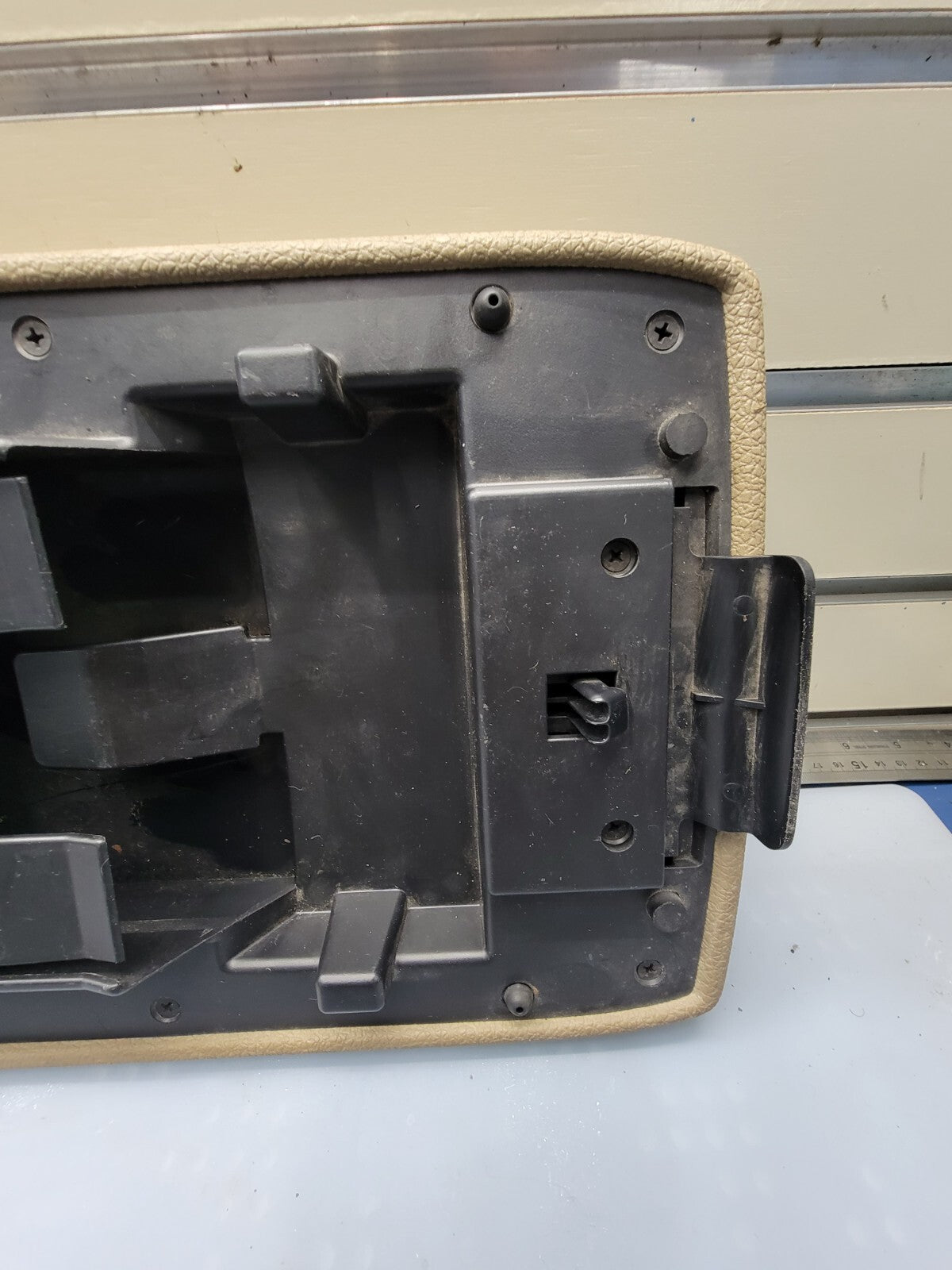 🔥06-10 FORD EXPLORER MERCURY MOUNTINEER CENTER CONSOLE ARM RESTER LID TAN