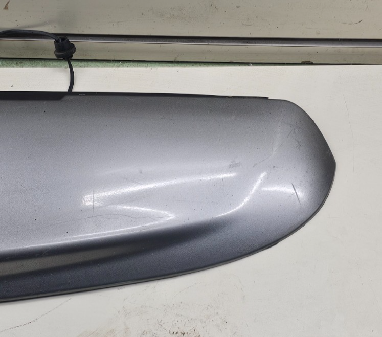 🔥2002-2009 Chevrolet Trailblazer Rear Hatch Spoiler Brake Light Silver OEM SP2