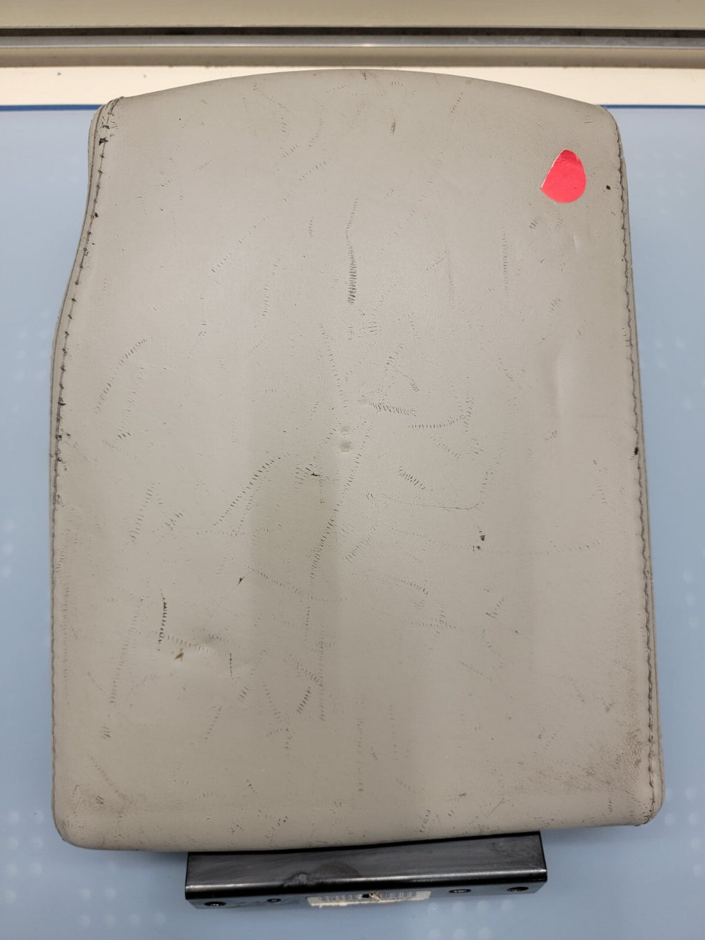 🔥2006-2010 Jeep Commander Center Console Armrest Lid Assembly OEM Gray