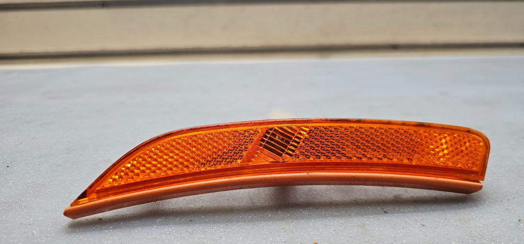 🔥2017-2025  PACIFICA Voyager passenger Side Marker Lamp ORANGE