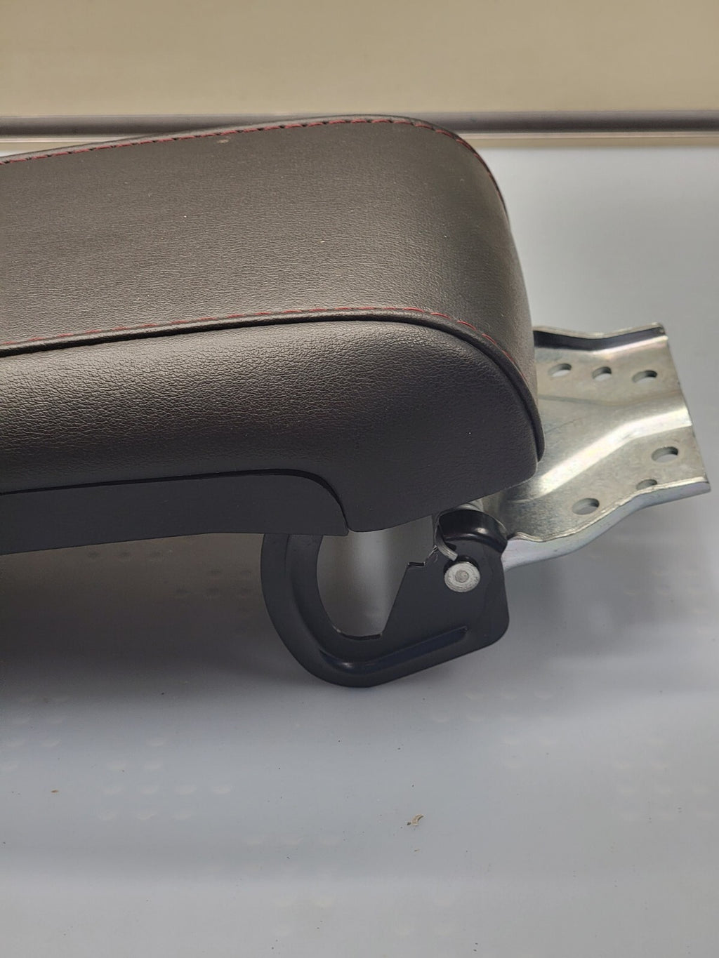 🔥10-15 chevy EQUINOX GMC TERRAIN CENTER CONSOLE ARMREST ASSEMBLY BLACK