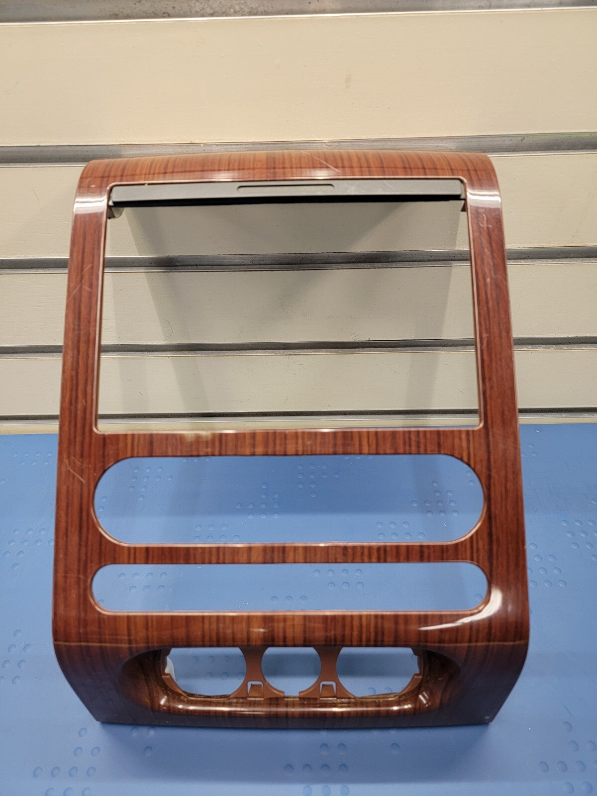 04-08 Ford F150 Lariat Climate Control &Radio Bezel Dash Trim Woodgrain OEM