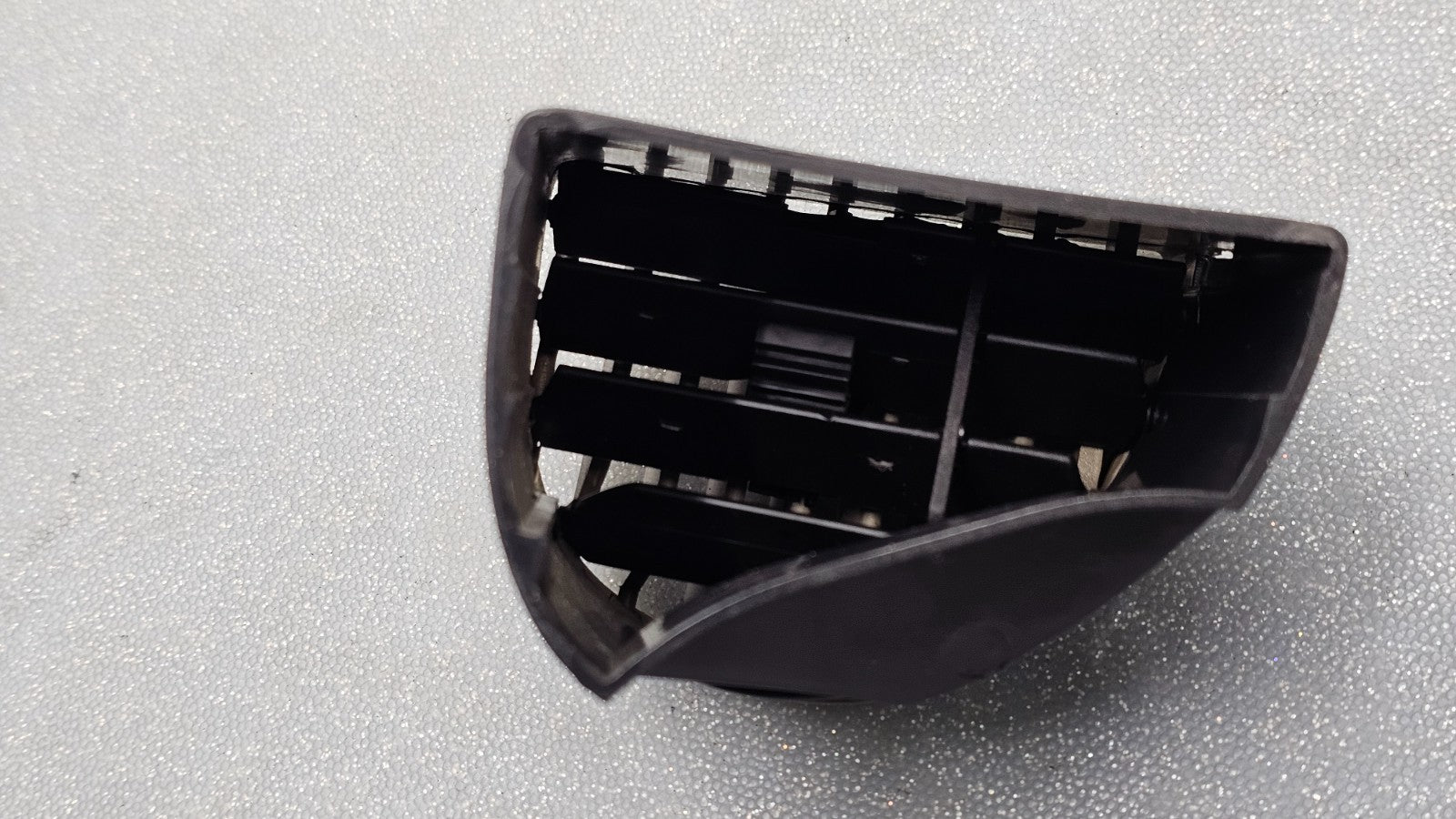 🔥97-05 Century Regal Center Dash Left Driver A/C AC Air Vent Heater Panel Tan