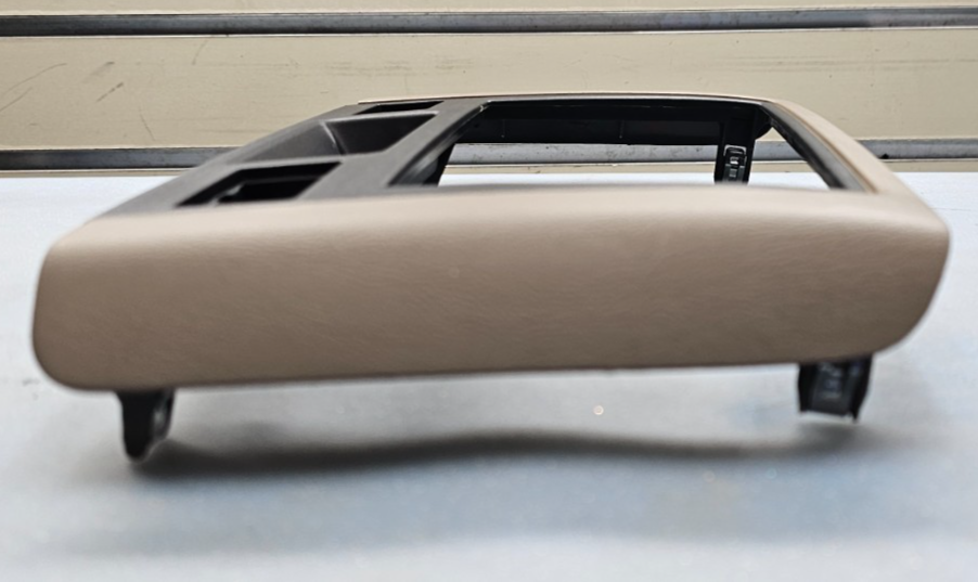 🔥1998-2003 TOYOTA SIENNA Front Dashboard Radio Surround Trim Panel Cover TAN