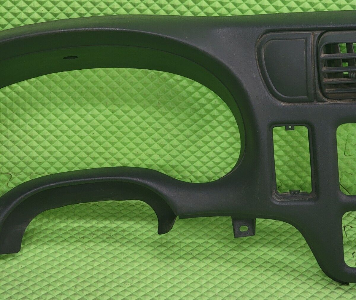 🔥1998-2004 BLAZER S10 JIMMY SONOMA Cluster Dash Radio Bezel BLACK C8