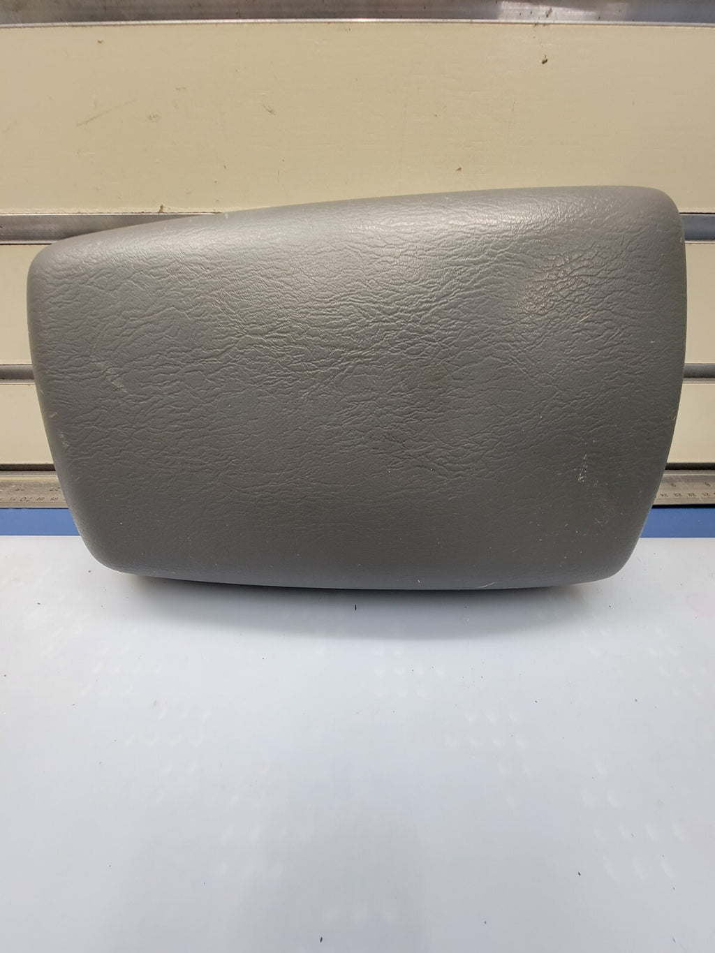 🔥2002-2007 Jeep Liberty Center Console Arm Rest Lid BLACK OEM