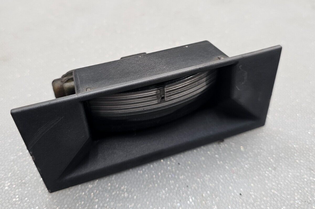 🔥2005-2007 Honda Odyssey license plate light Assembly OEM C102