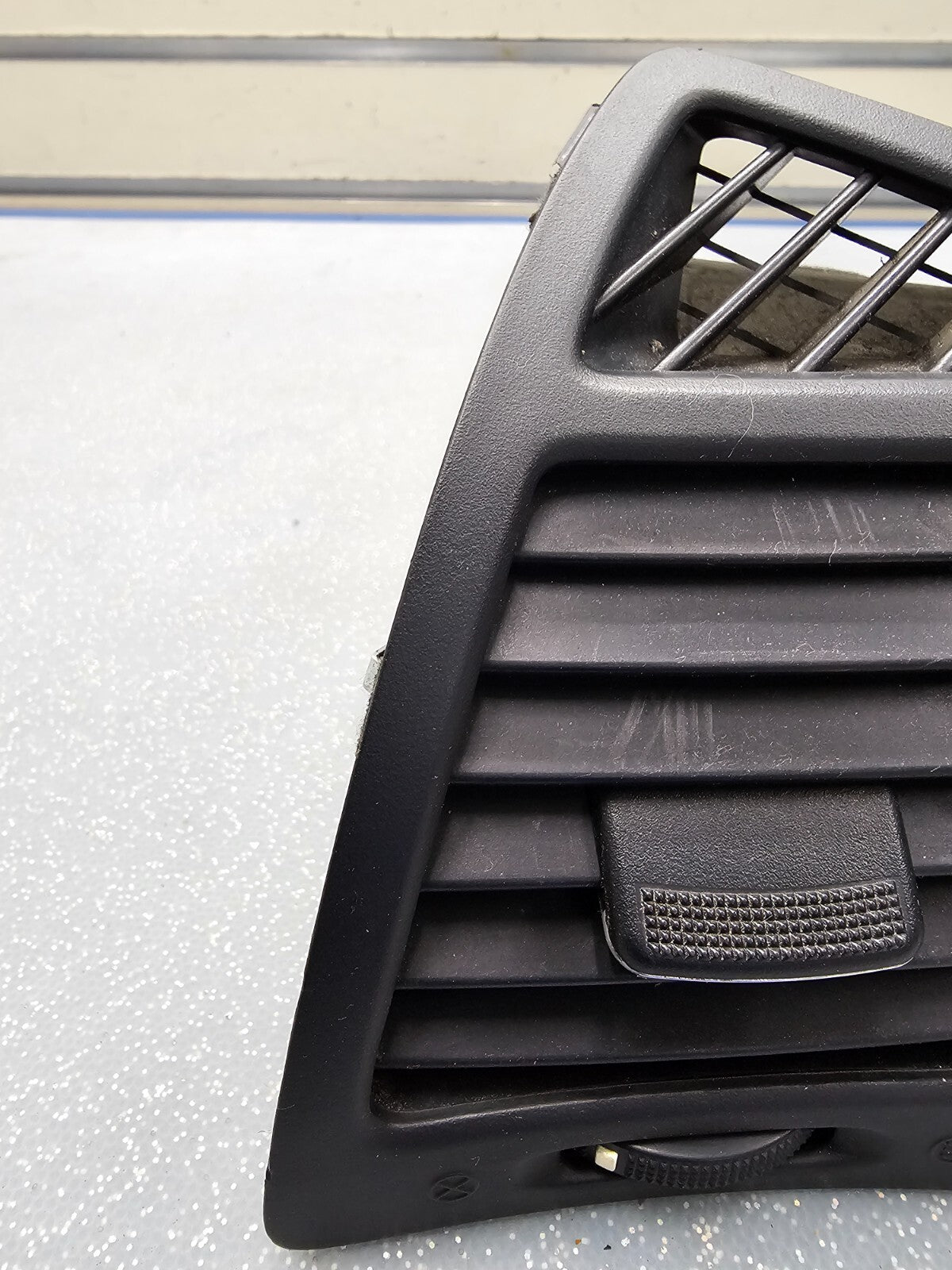 🔥11-13 Kia Sorento Dash Left Driver A/C Heater Air Vent Duct Grille Black OEM