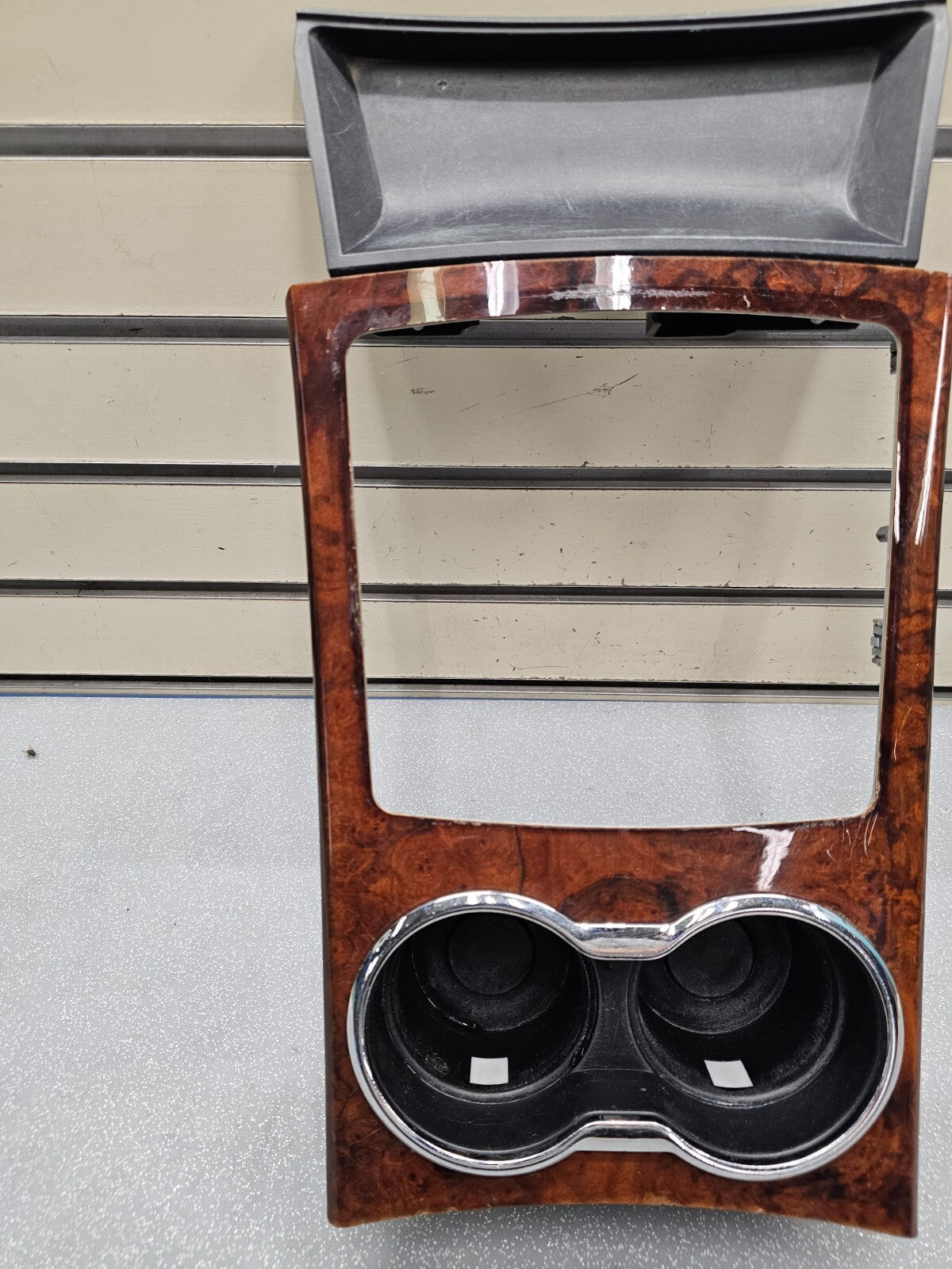 🔥08-10 CHRYSLER 300 CENTER CONSOLE SHIFTER BEZEL CUP HOLDER TRIM ASSEMBLY WOOD