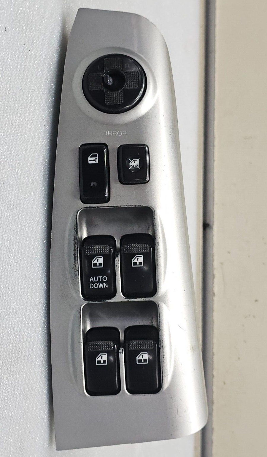 🔥05-10 SPORTAGE LEFT DRIVER MASTER POWER WINDOW SWITCH CONTROL ASSEMBLY SILVER