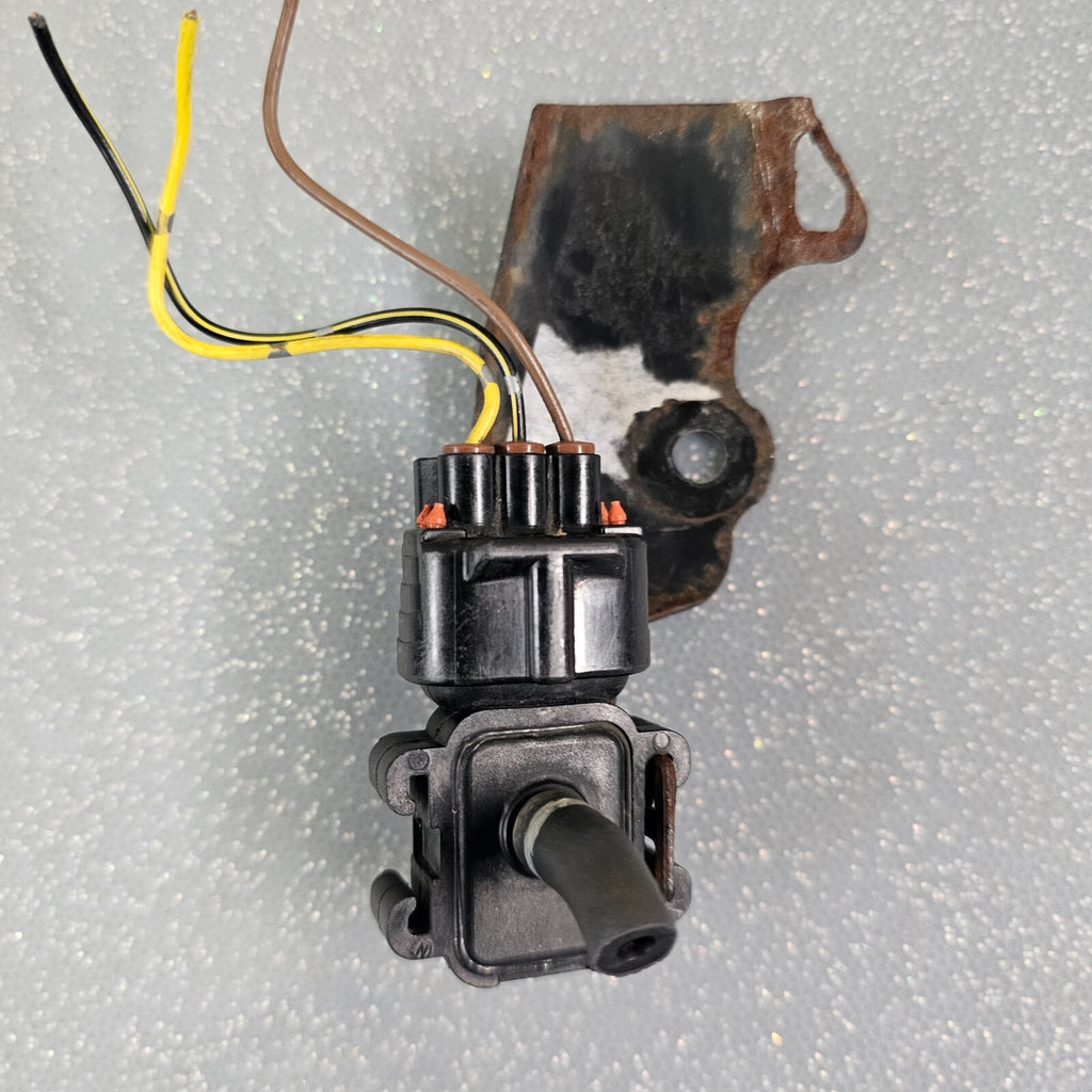 🔥1997-2001 Toyota Camry Lexus ES300 Fuel Vapor Pressure Sensor Genuine OEM