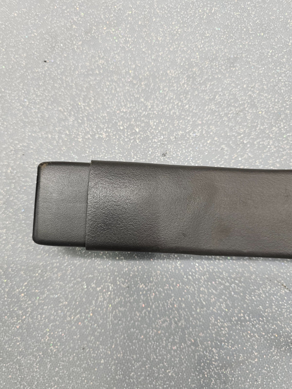 03-06 Escalade Chevy Silverado Tahoe Yukon Front LEFT RIGHT Seat Belt Buckle OEM