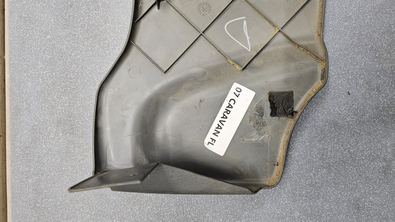 🔥04-07 Grand Caravan Town Country Left Driver Seat Outer Trim Panel Gray OEM