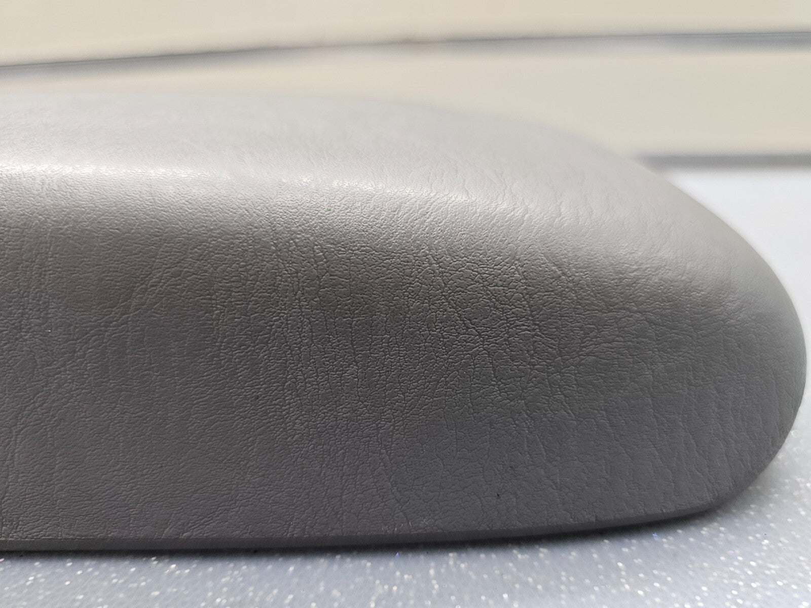 🔥02-06 CAMRY SOLARA LEXUS ES330 CENTER CONSOLE LID ARM REST COVER ASSEMBLY GRAY