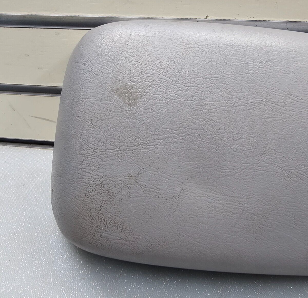 00-07 Ford Taurus Mercury Sable Front Center Console Lid Arm Rest Top Cover GRAY