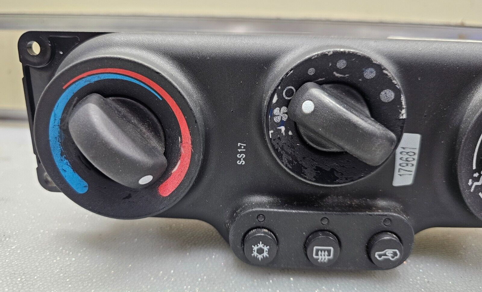 🔥2005 Chevrolet Equinox A/C Dash Temperature Heater Climate Control OEM 05