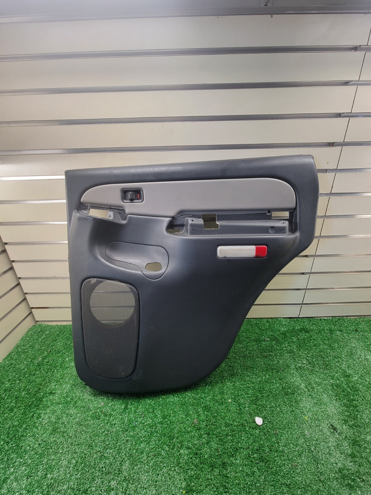 🔥99-06 GMC YUKON Chevy ESCALADE Interior Door RIGHT Trim Panel Graphite/neutral