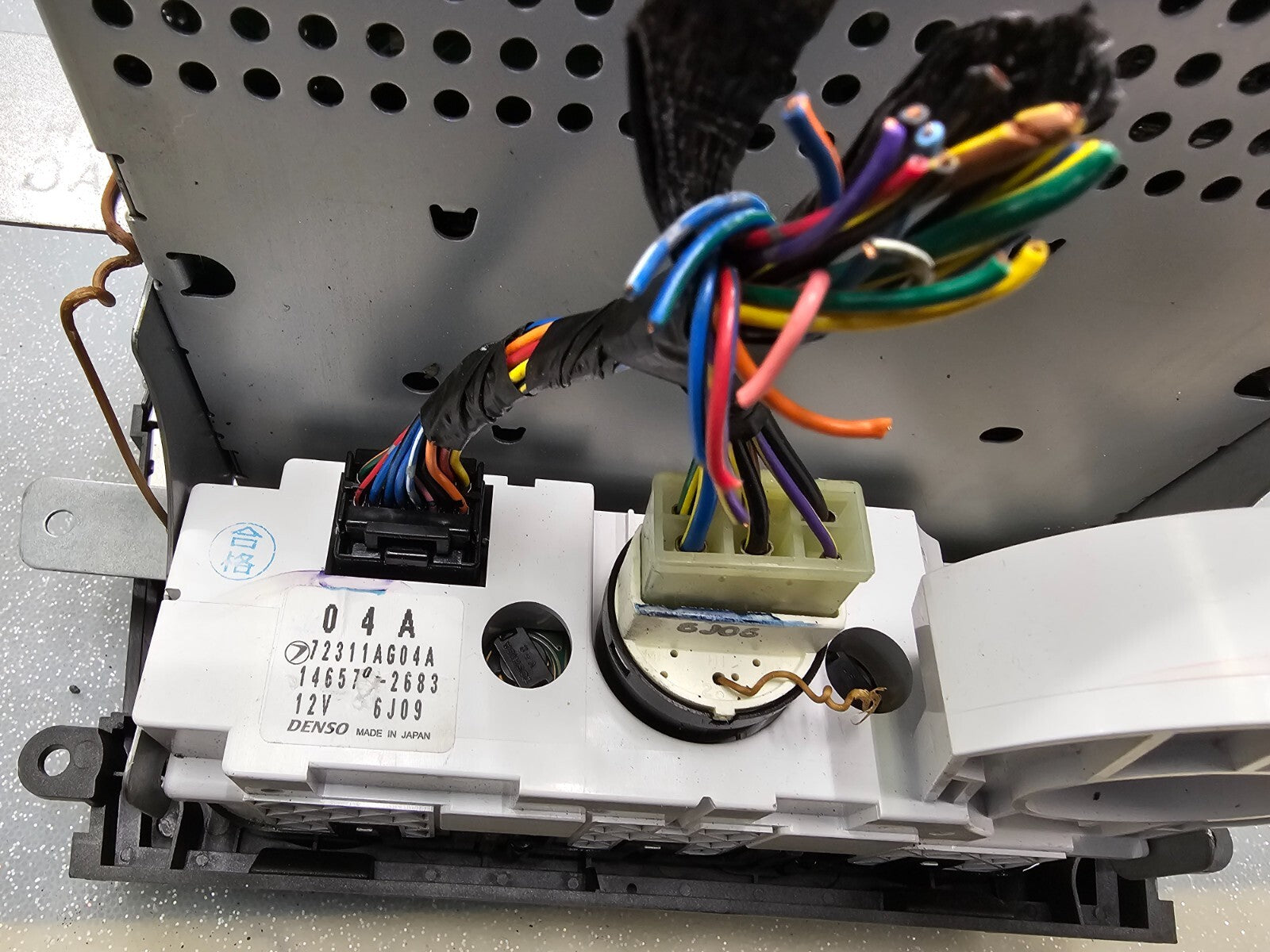 🔥2007-2009 Subaru Legacy AM FM Radio Single Disc CD Player Gray