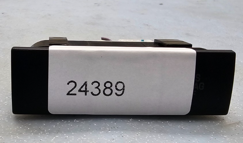 🔥06-09 FUSION MERCURY MILAN CENTER DASH HAZARD BUTTON SWITCH PASS RADIO BEZEL