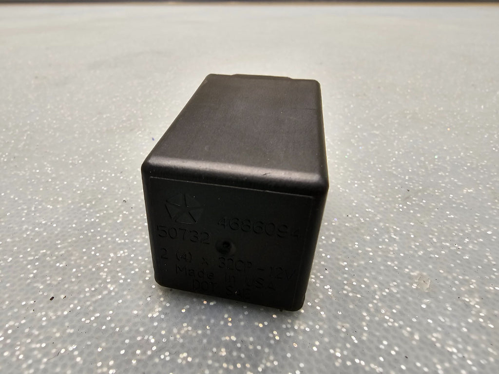 🔥1999-2004 Jeep Grand Cherokee Turn Signal Flasher Relay Module Assembly