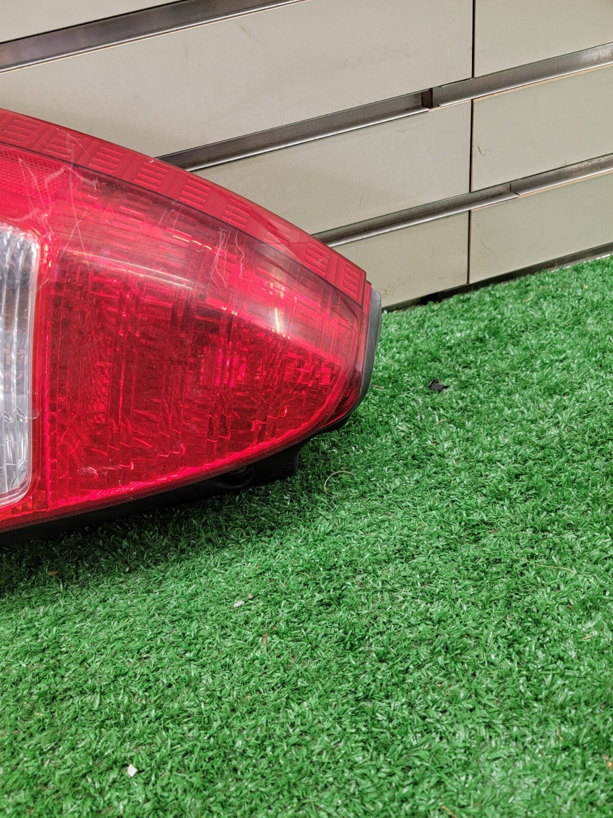 🔥2003-2005 Subaru Forester Left Driver X/XS LED Rear Tail Light Lamp Pair