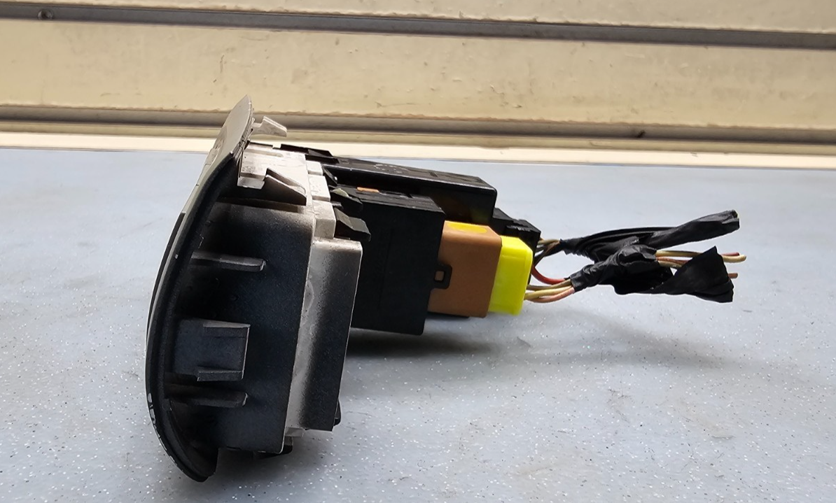 🔥2010-2013 KIA FORTE FORTE COUPE DASHLIGHT DIMMER TRACTION CONTROL SWITCH GRAY