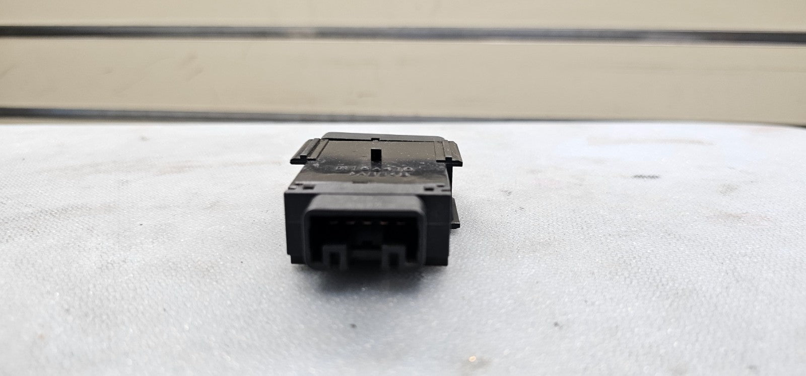 🔥03-08 Toyota Corolla Rear Window Defrost Defroster Button Control Switch Black