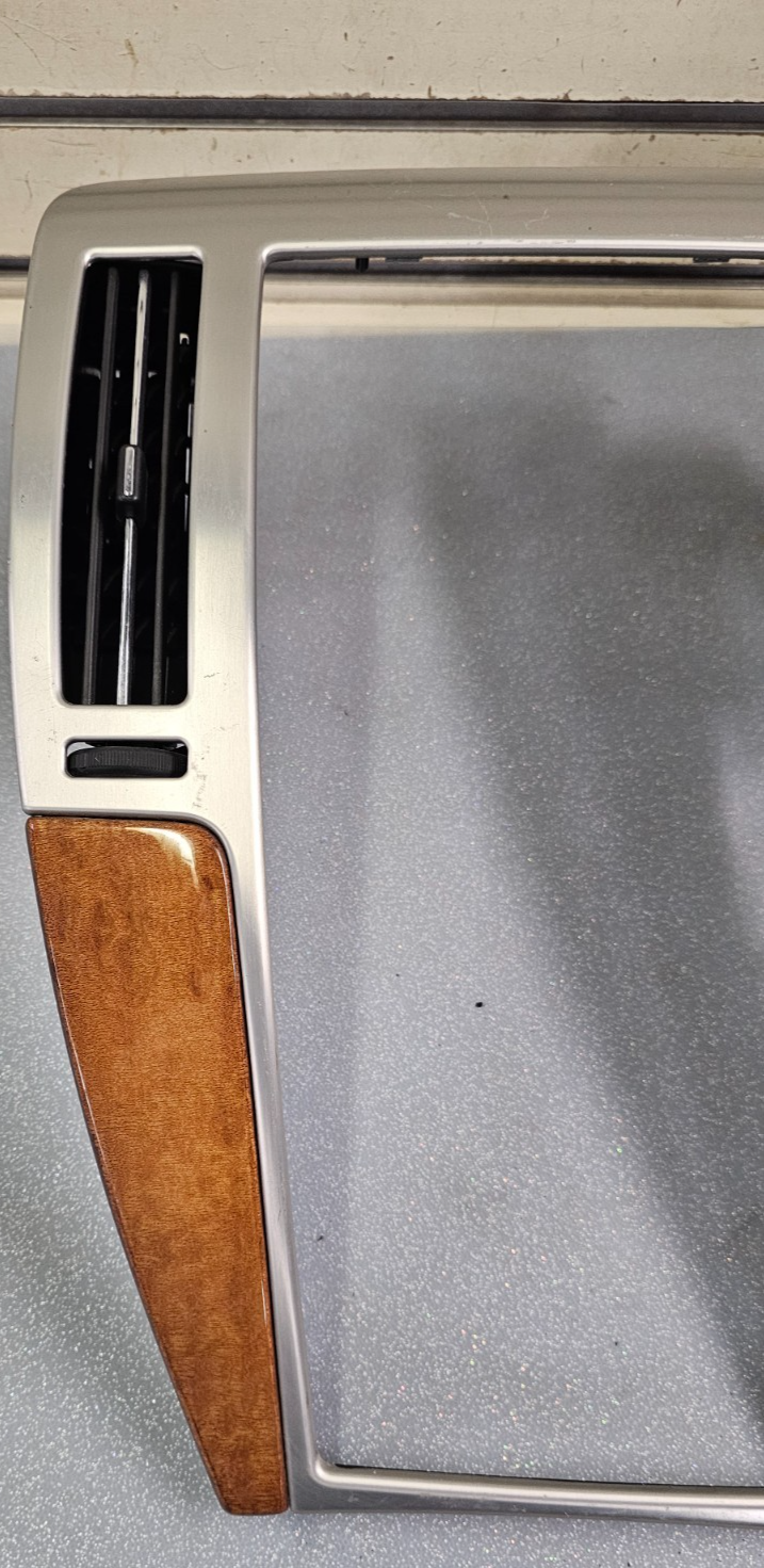 🔥08-11 CADILLAC STS CENTER DASH RADIO STEREO NAVIGATION TRIM BEZEL SILVER/WOOD