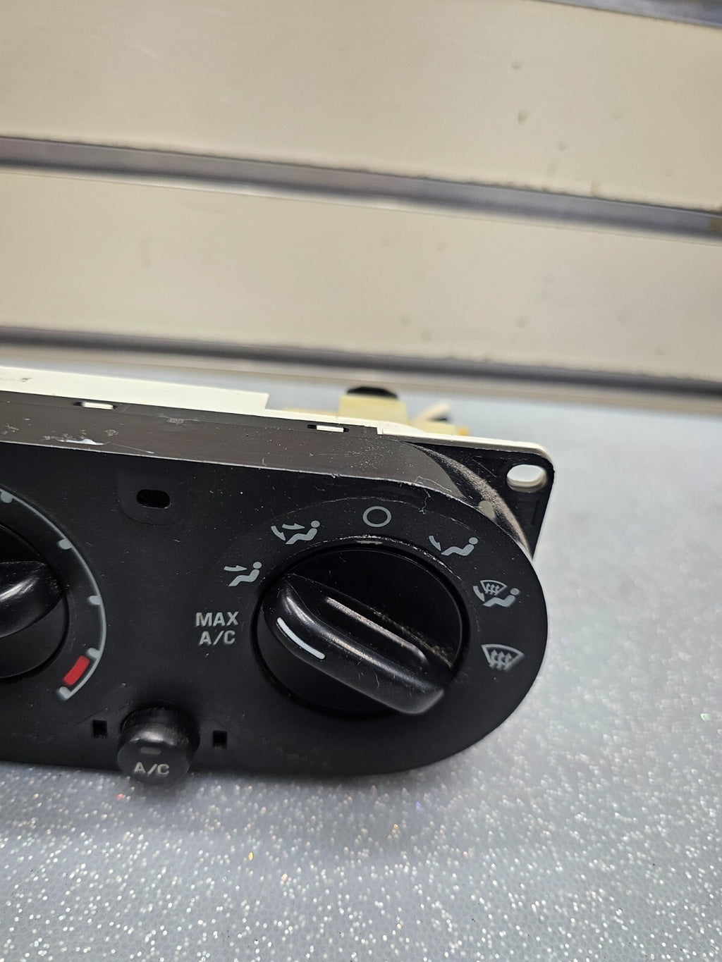 🔥2002 - 2005 Ford  Expedition A/C Heater Climate Control P: 2L-1H-19980-A OEM !