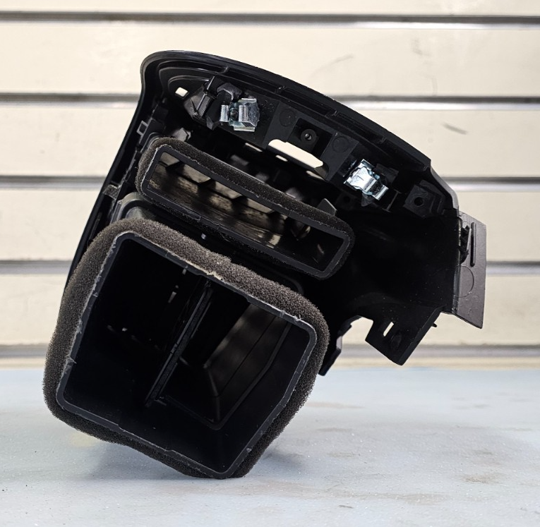 🔥2014-2016 Kia Soul Front Left Driver Dash Air Vent OEM