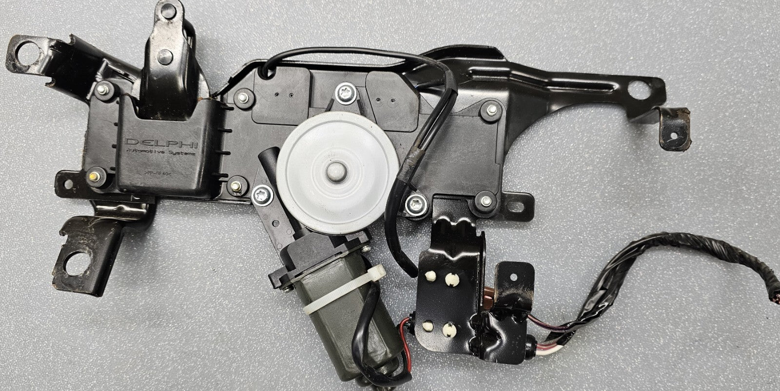 🔥2003-2007 Lincoln Town Car Pull Down Trunk Motor Lock Release striker Assembly