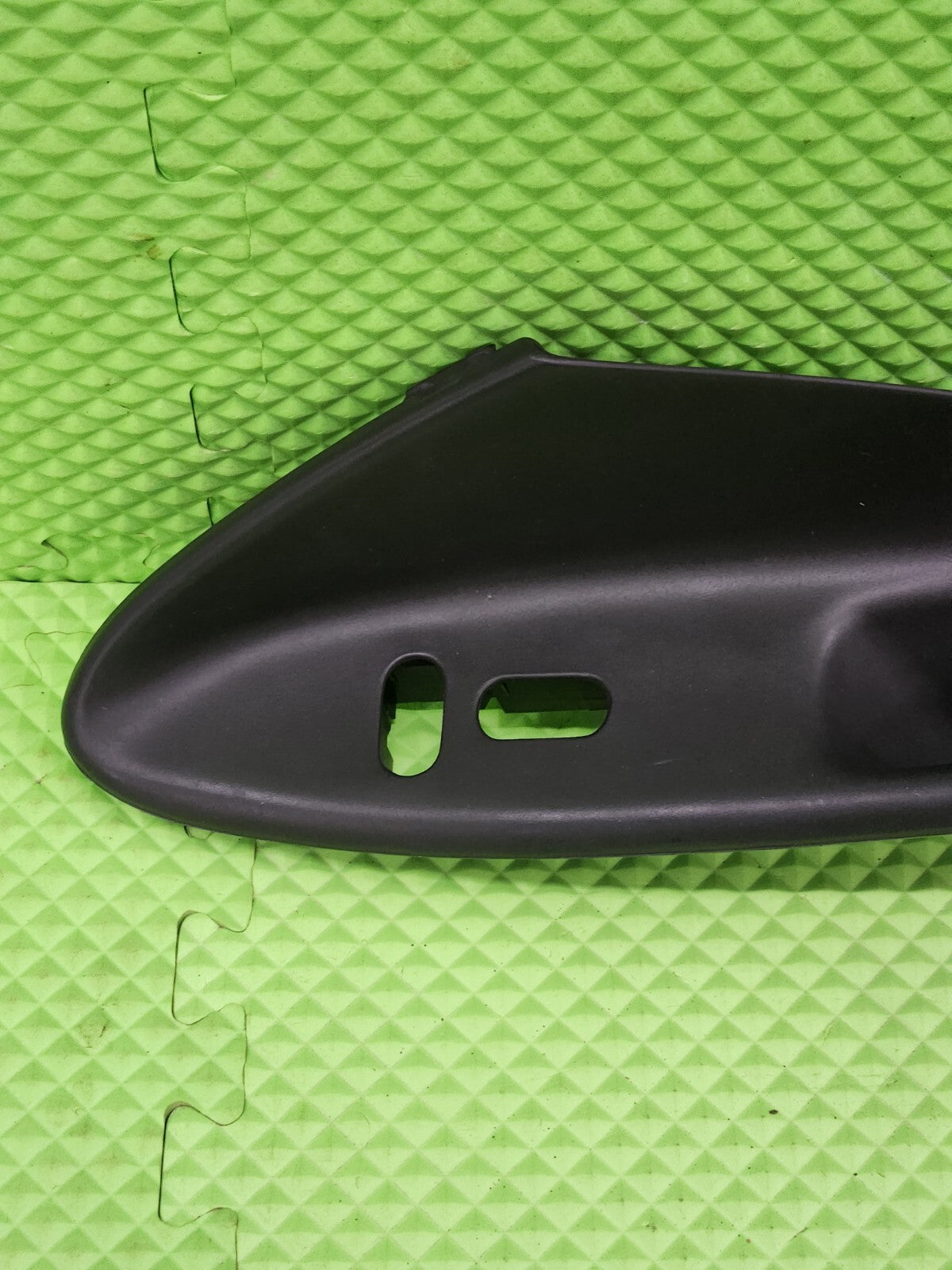 🔥94-04 Ford Mustang Front Right Passenger Door Window Switch Bezel OEM BLACK