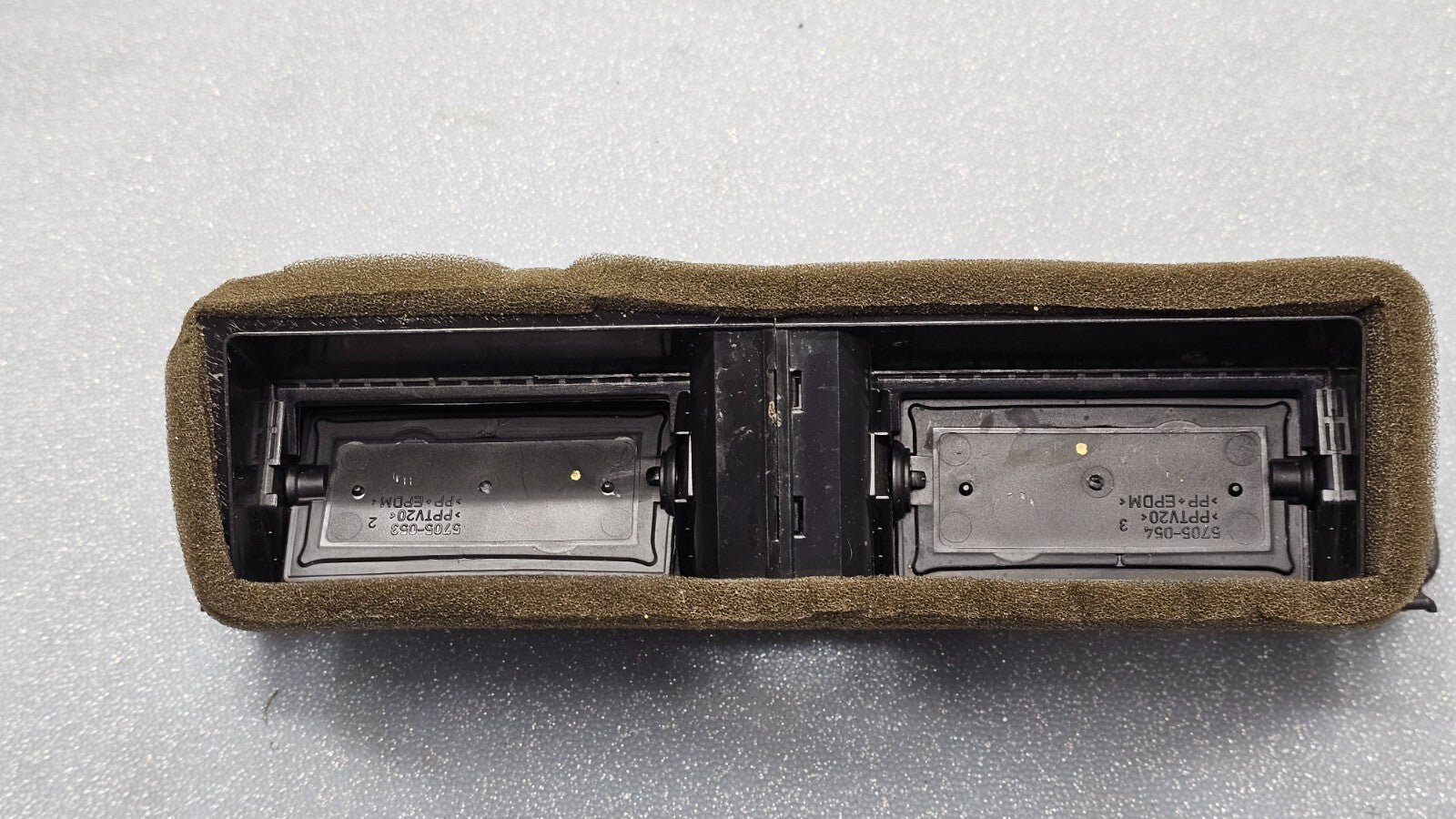 🔥06-10 VW Passat Dash Front Center Air Vent Heater Conditioning Trim Black