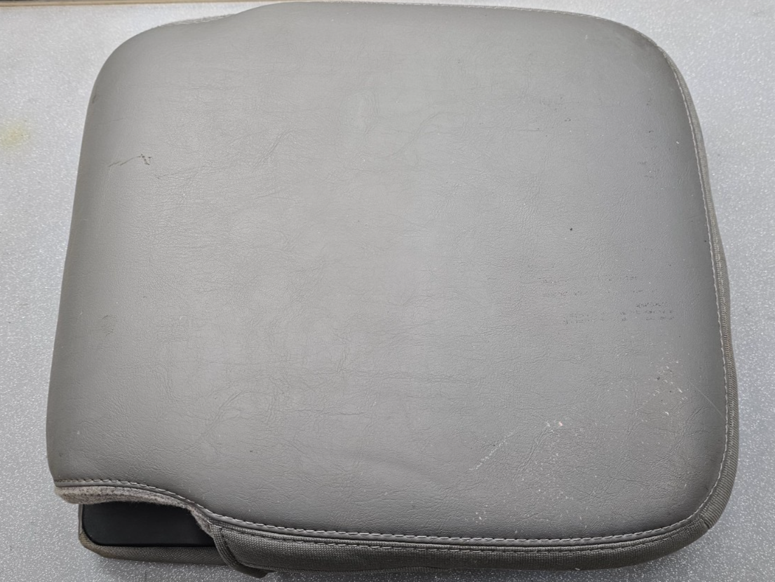 🔥02-08 Dodge RAM Center Console Jump Seat ARMREST Lid Leather/Cloth Gray JS7