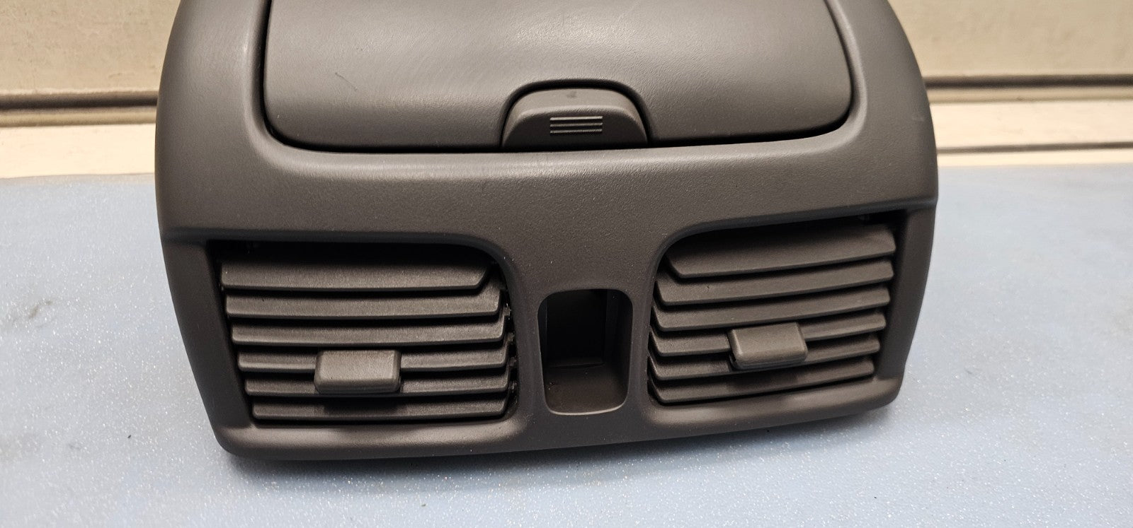 🔥00-06 Nissan SENTRA Center Dash BEZEL Air Vents Cubby Storage Trim Black