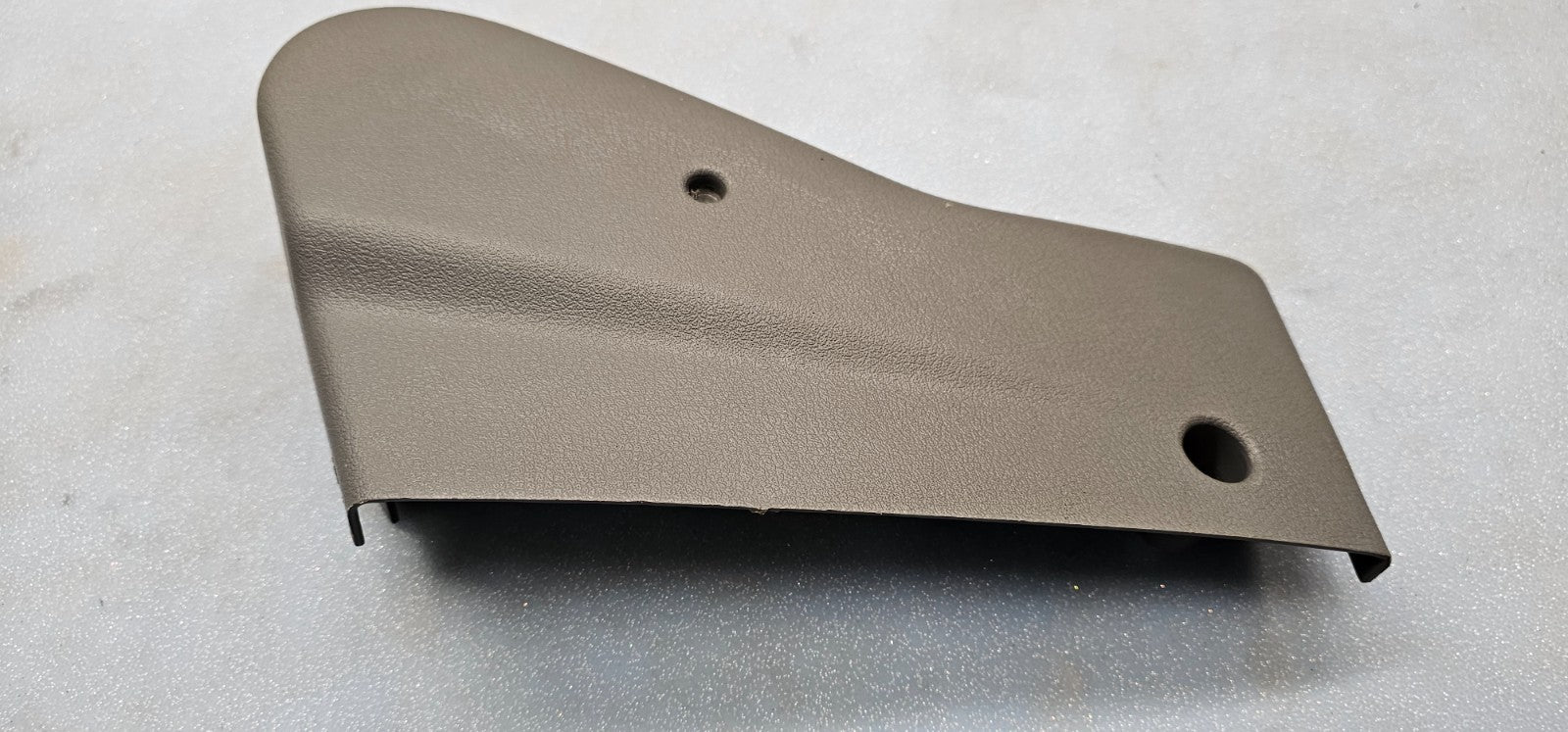 🔥06-08 Dodge Ram 1500 Left Driver Front Seat Inner Side Cover D5 Gray