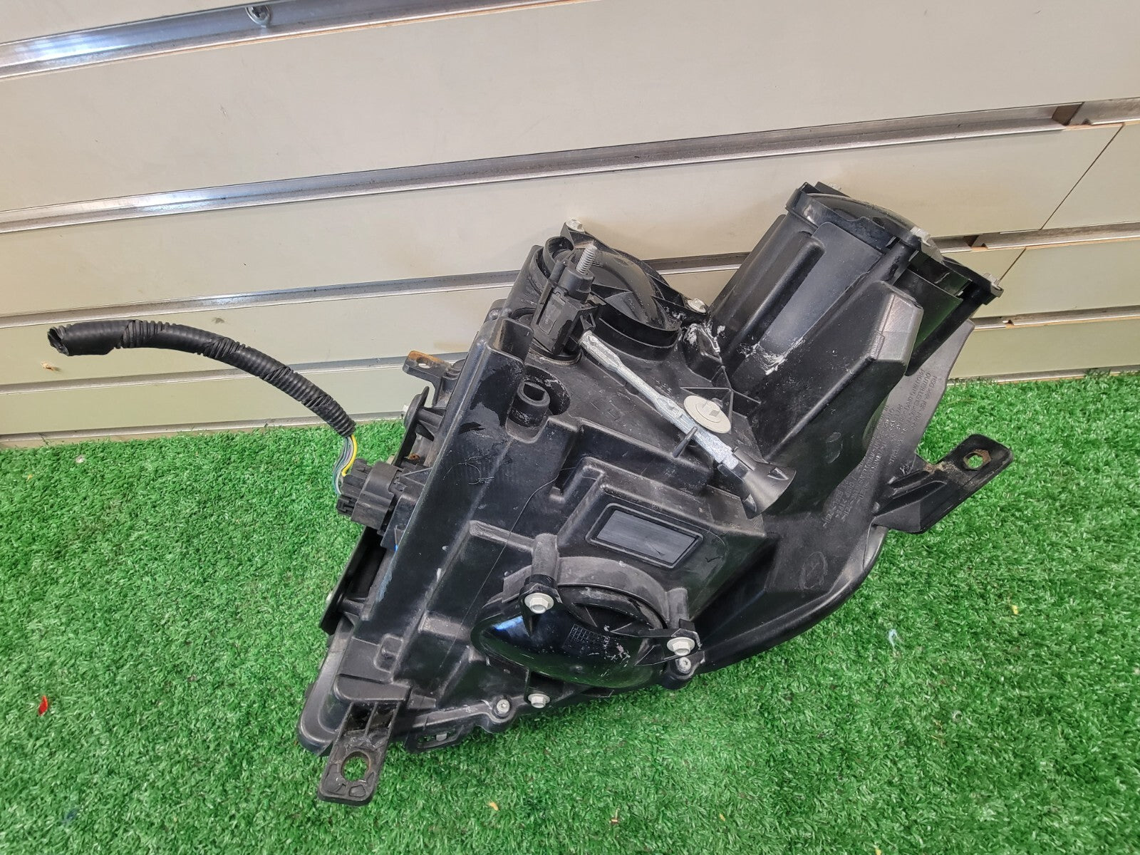 🔥08-14 Cadillac CTS Projector Headlight Lamp Assembly left driver Side OEM