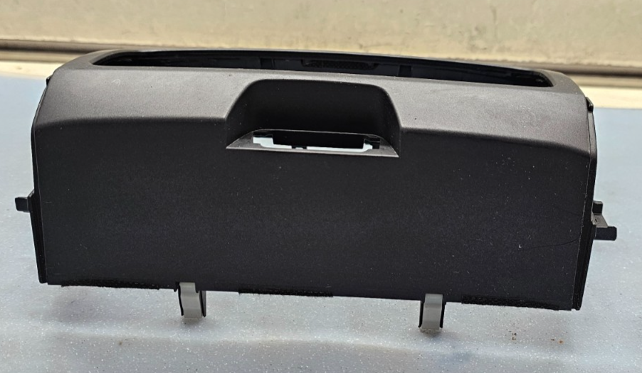🔥11-16 KIA SPORTAGE Center Dash Radio Bezel W/ Hazard Bezel BLACK OEM